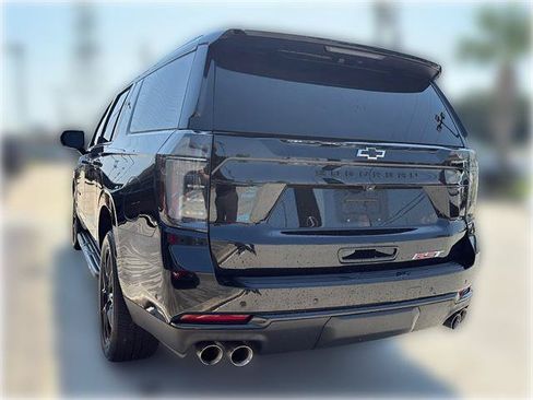 Used 2025 Chevrolet Suburban RST w/ Comfort Package RWD image 6