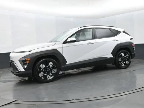 Used 2024 Hyundai Kona SEL FWD image 5