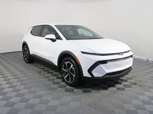 Used 2025 Chevrolet Equinox EV LT image 24