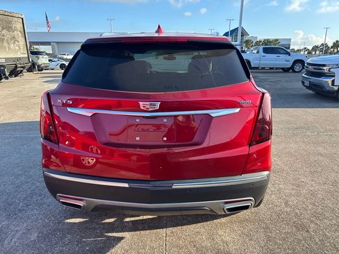 Used 2025 Cadillac XT5 Premium Luxury w/ Technology Package FWD image 6