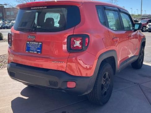 Used 2017 Jeep Renegade Sport w/ Power & Air Group AWD/4WD image 8