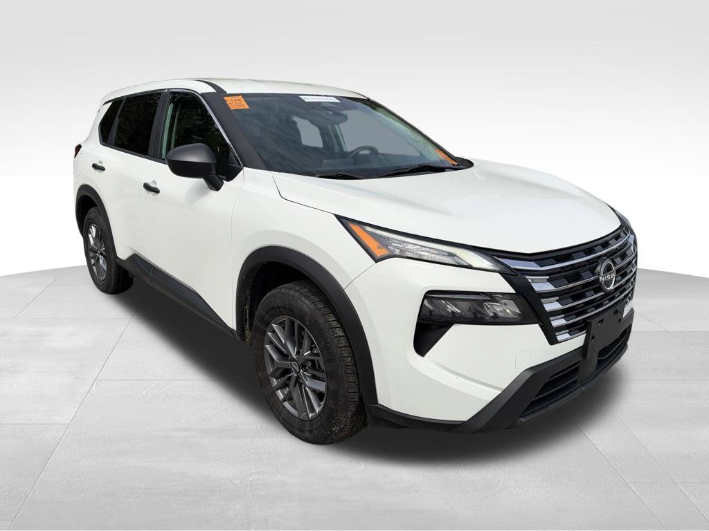Used 2024 Nissan Rogue S AWD/4WD image 43