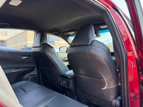 Used 2024 Toyota Venza Nightshade AWD/4WD image 16