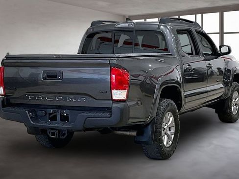 Used 2017 Toyota Tacoma SR5 w/ Tow Package AWD/4WD image 2