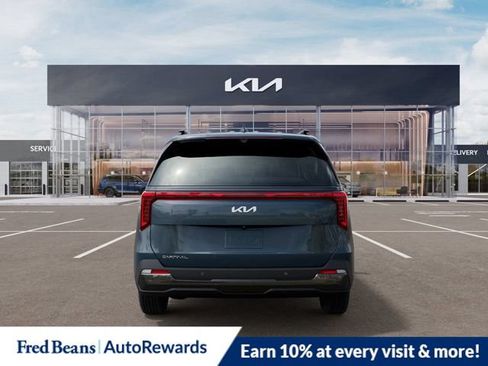 New 2025 Kia Carnival SX Prestige FWD image 6