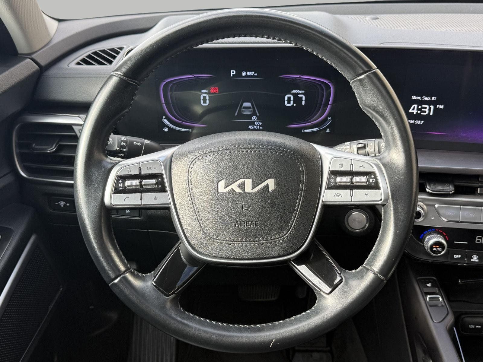 Used 2025 Kia Telluride S AWD/4WD image 36