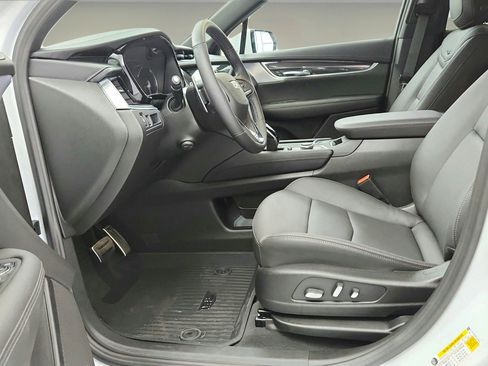 New 2025 Cadillac XT6 Sport w/ LPO, Floor Liner Package image 17