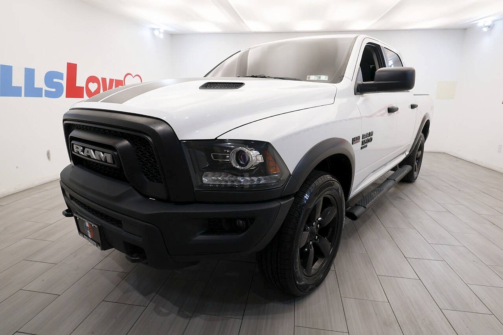 Used 2020 RAM 1500 Warlock w/ Electronics Group AWD/4WD image 1