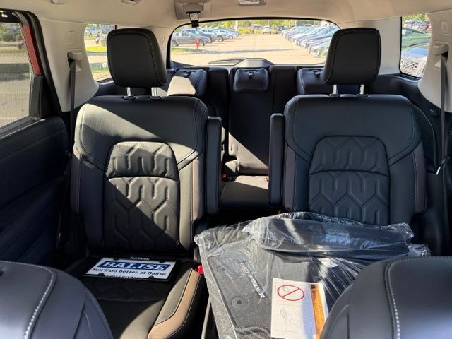 New 2026 Nissan Pathfinder Platinum AWD/4WD image 24