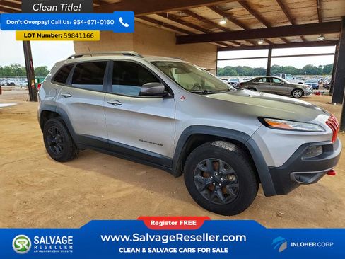 Used 2015 Jeep Cherokee Trailhawk w/ Comfort/Convenience Group AWD/4WD image 5