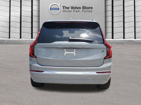 Used 2026 Volvo XC90 B6 Plus w/ Protection Package Premier AWD/4WD image 5