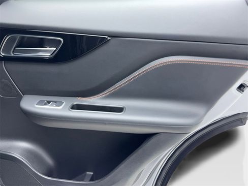 Used 2020 Jaguar F-PACE Prestige image 49