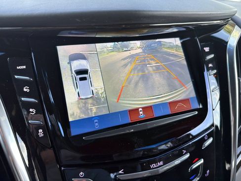 Used 2018 Cadillac Escalade Platinum AWD/4WD image 29