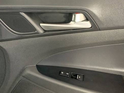 Used 2019 Hyundai Tucson Limited image 40