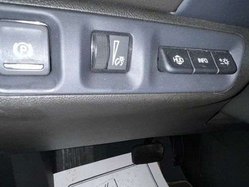 Used 2023 GMC Acadia AT4 w/ Technology Package image 36