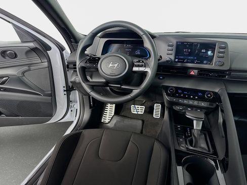 New 2026 Hyundai Elantra SEL Sport Premium FWD image 23
