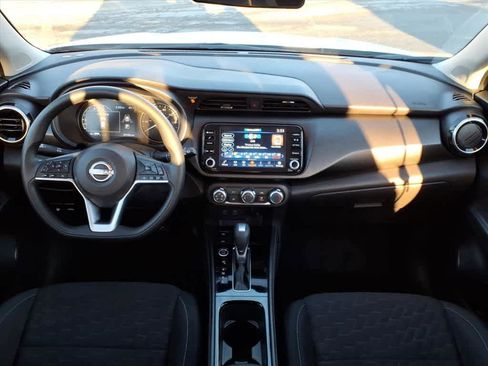 Used 2023 Nissan Kicks SV image 14
