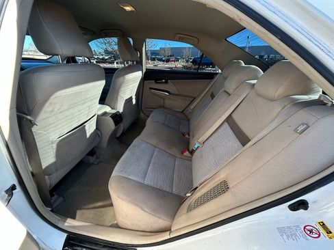 Used 2012 Toyota Camry Hybrid image 27