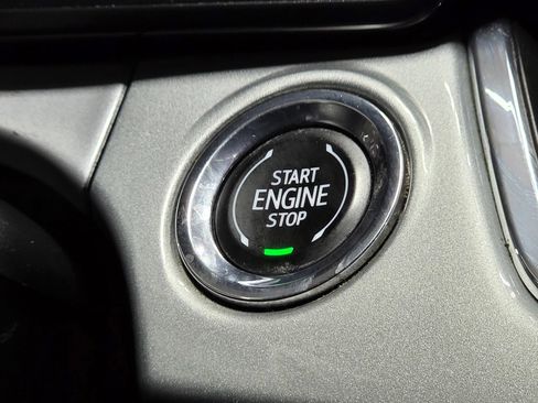 Used 2025 Chevrolet Trax LT w/ Driver Confidence Package FWD image 30
