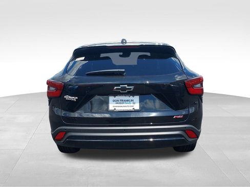 New 2026 Chevrolet Trax RS w/ Driver Confidence Package FWD image 4