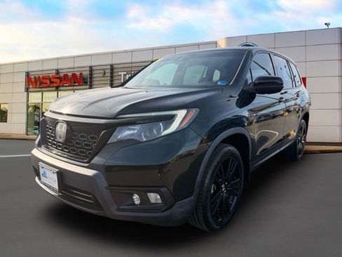 Used 2019 Honda Passport Sport image 2