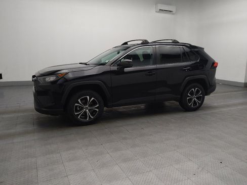 Used 2021 Toyota RAV4 LE image 2