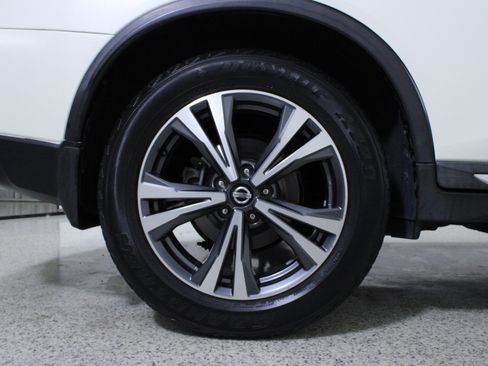 Used 2017 Nissan Rogue SL w/ SL Premium Package image 8