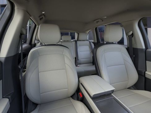 New 2026 Lincoln Nautilus Premier image 10