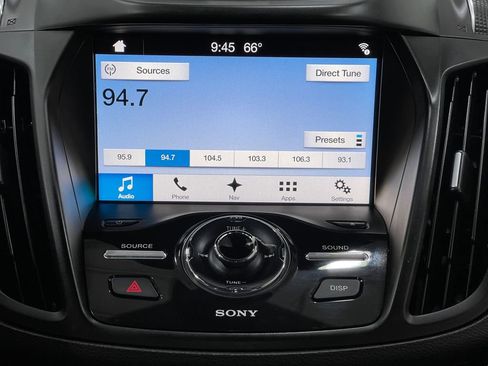 Used 2017 Ford Escape Titanium image 25