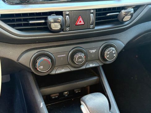 Certified 2023 Kia Forte LXS w/ LXS Technology Package FWD image 10