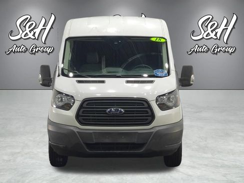 Used 2018 Ford Transit 250 130 Medium Roof RWD image 18