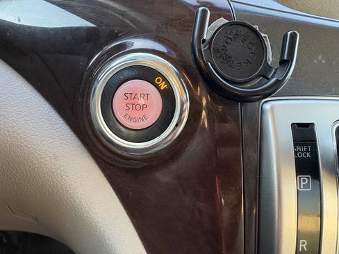 Used 2011 Nissan Quest SV image 38