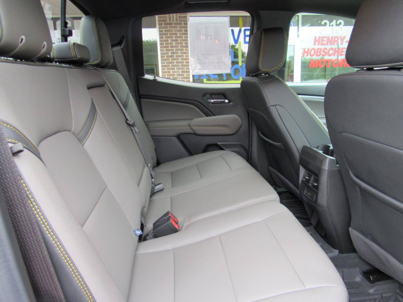 Used 2024 Chevrolet Colorado ZR2 w/ ZR2 Convenience Package III AWD/4WD image 40