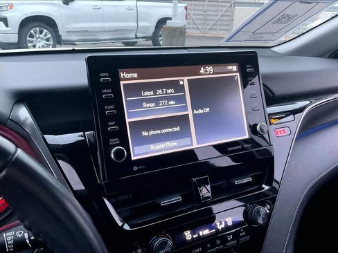 Used 2022 Toyota Camry XSE image 23