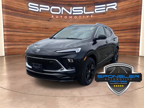 Used 2024 Buick Encore GX Sport Touring image 1