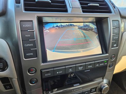 Used 2014 Lexus GX 460 Base w/ Premium Package image 24