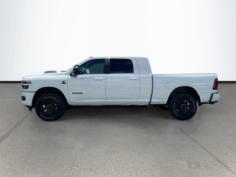 New 2026 RAM 2500 Laramie AWD/4WD image 4
