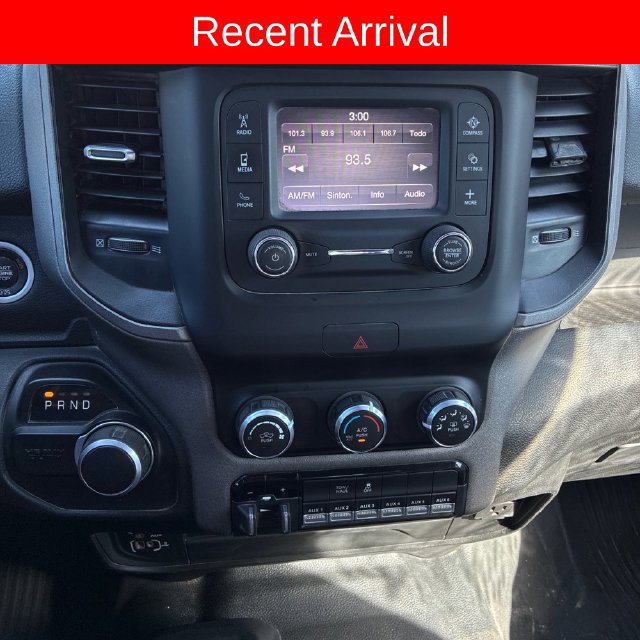 Used 2022 RAM 2500 Tradesman w/ Chrome Appearance Group AWD/4WD image 7
