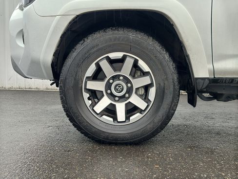 Certified 2024 Toyota 4Runner TRD Off-Road Premium w/ Moonroof Package image 7