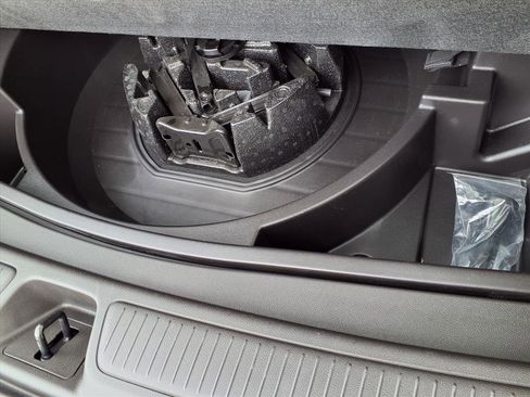 Used 2024 Buick Envision Preferred image 29