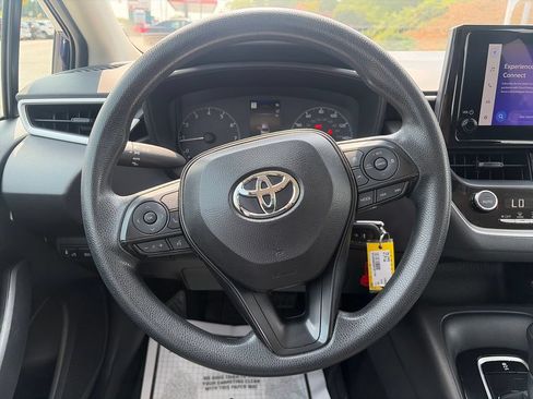 Used 2025 Toyota Corolla LE FWD image 15