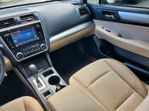 Used 2018 Subaru Outback 2.5i Premium AWD/4WD image 25