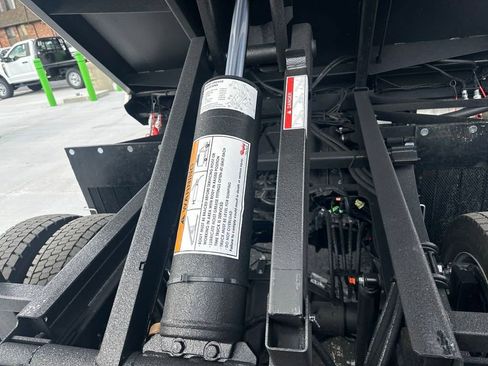 New 2024 Ford F550 4x4 Regular Cab Super Duty image 76