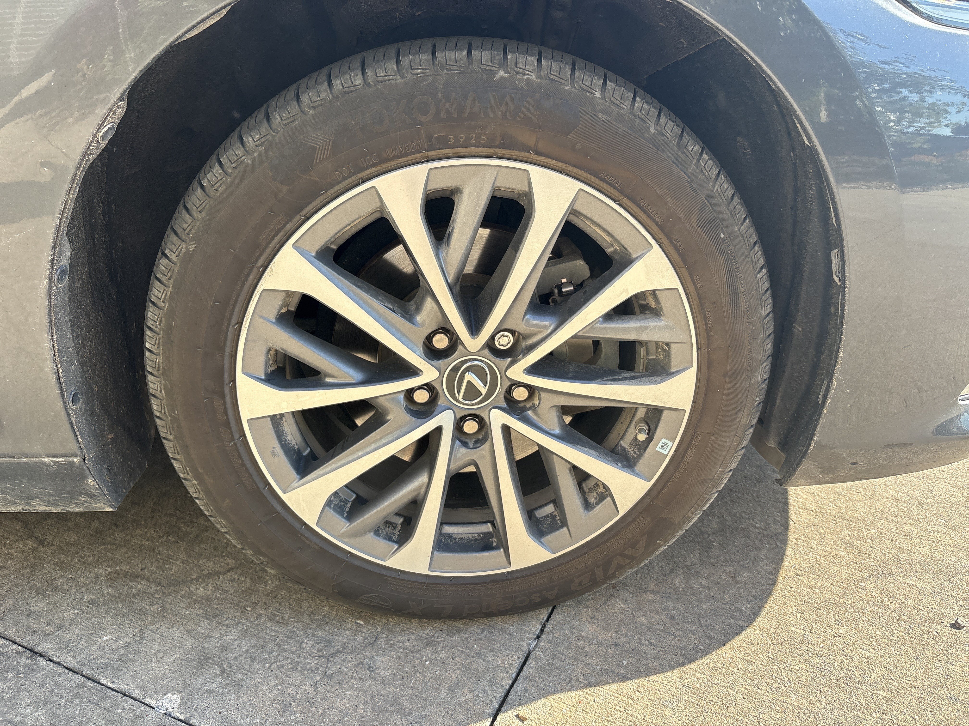 Used 2022 Lexus ES 300h FWD image 13