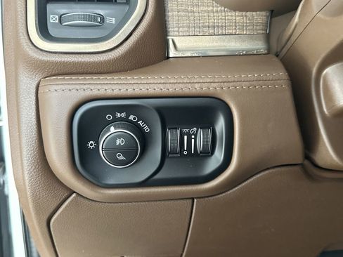 Used 2021 RAM 3500 Limited AWD/4WD image 20