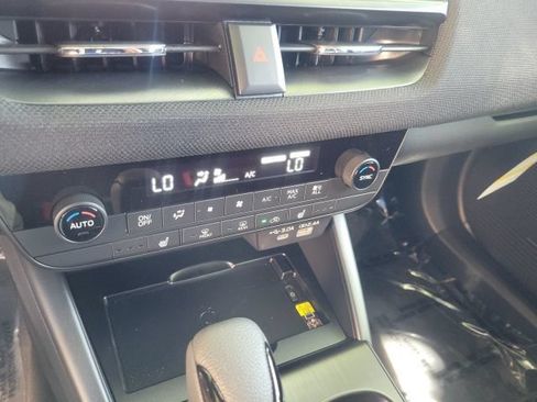 New 2026 Subaru Outback Limited AWD/4WD image 17