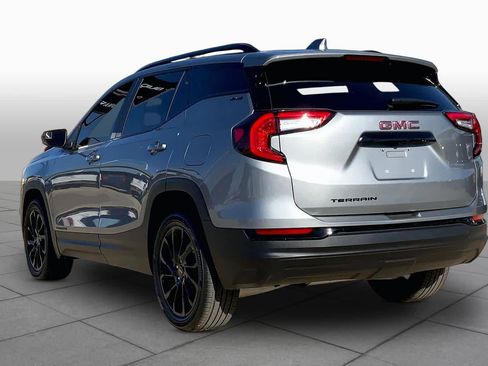 Used 2024 GMC Terrain SLE w/ Elevation Edition FWD image 11