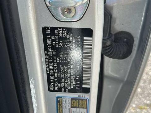 Used 2019 Kia Sorento L FWD image 32