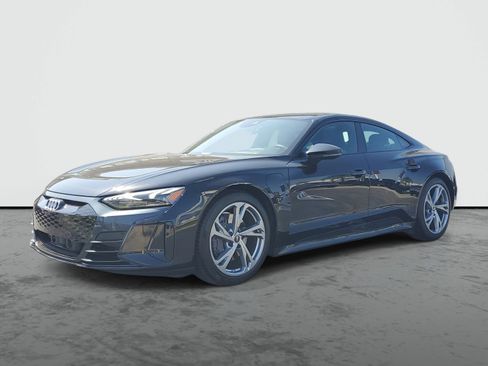 Used 2024 Audi e-tron GT Premium Plus AWD/4WD image 2