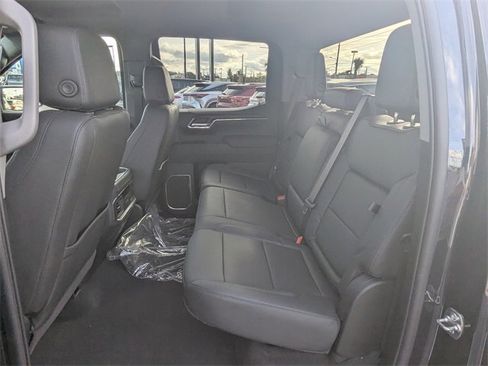 New 2026 GMC Sierra 1500 SLT image 14
